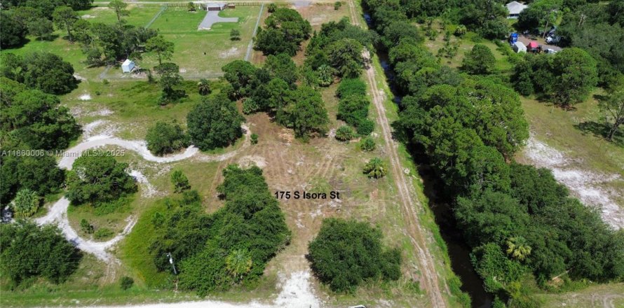 Land in Clewiston, Florida № 1926631