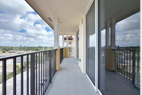 Снять в аренду квартиру в Суитуотер, Флорида 1 спальня, 479.75м2, № 1982955 - фото 21