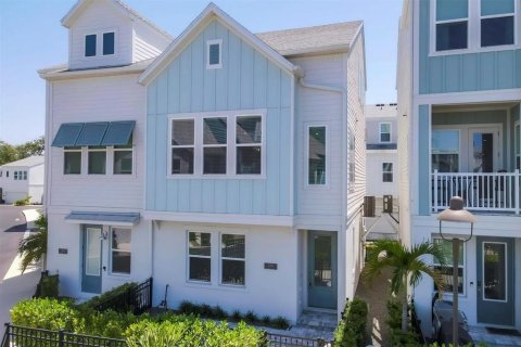 Casa en venta en Sarasota, Florida, 3 dormitorios, 167.6 m2 № 1734652 - foto 1