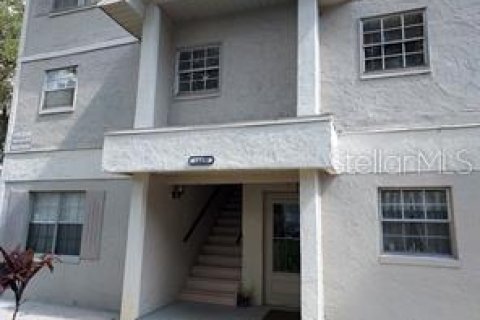 Condo in Tampa, Florida, 2 bedrooms  № 1409535 - photo 1