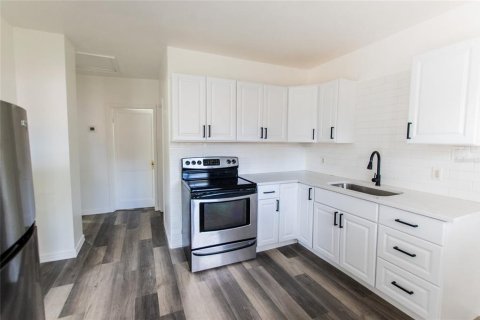Casa en venta en Saint Petersburg, Florida, 3 dormitorios, 85.19 m2 № 1907761 - foto 10