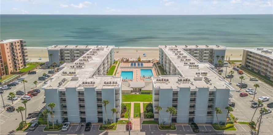 Condominio en New Smyrna Beach, Florida, 2 dormitorios  № 1554529
