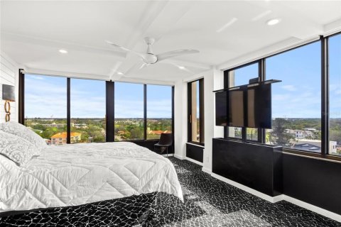 Condo in Sarasota, Florida, 2 bedrooms  № 2396180 - photo 27