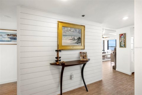 Condo in Sarasota, Florida, 2 bedrooms  № 2396180 - photo 6