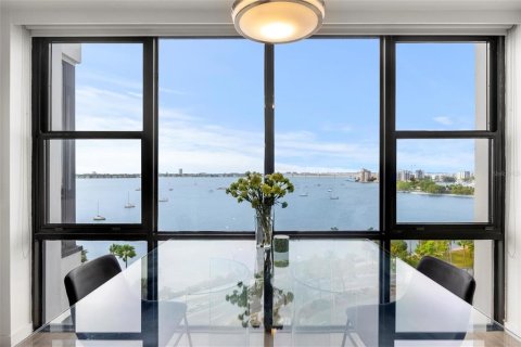 Condo in Sarasota, Florida, 2 bedrooms  № 2396180 - photo 18