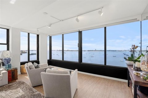 Condo in Sarasota, Florida, 2 bedrooms  № 2396180 - photo 12