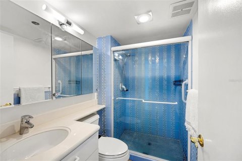 Condo in Sarasota, Florida, 2 bedrooms  № 2396180 - photo 23