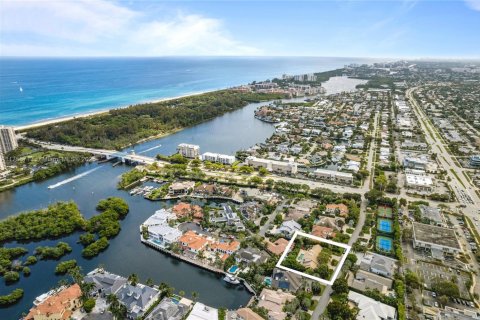 House in Boca Raton, Florida 4 bedrooms, 465.53 sq.m. № 1862032 - photo 17