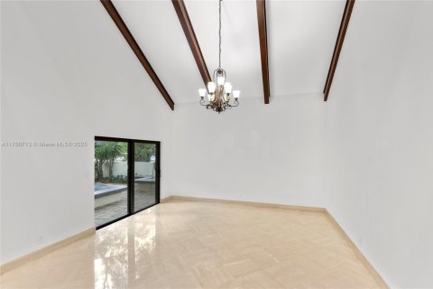 House in Boca Raton, Florida 4 bedrooms, 465.53 sq.m. № 1862032 - photo 24