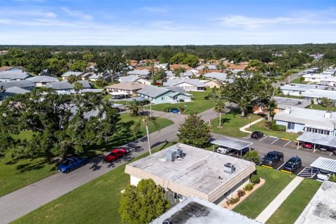 Condo in Sun City Center, Florida, 2 bedrooms  № 1816105 - photo 19
