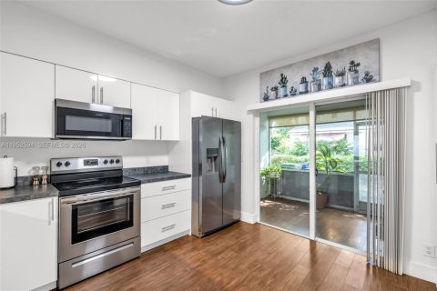 Купить таунхаус в Маргит, Флорида 2 спальни, 103.12м2, № 2008697 - фото 5