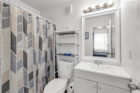 Купить таунхаус в Маргит, Флорида 2 спальни, 103.12м2, № 2008697 - фото 10