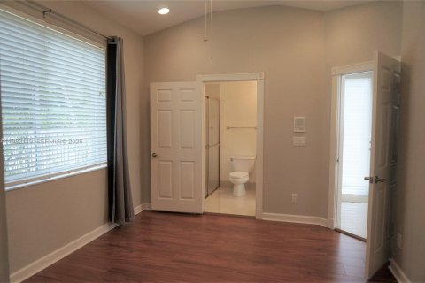 Casa en alquiler en Davie, Florida, 4 dormitorios, 259.01 m2 № 2043059 - foto 13