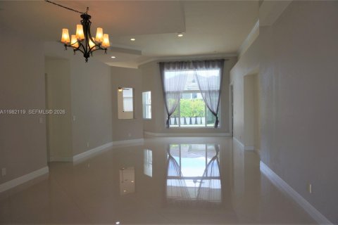 Casa en alquiler en Davie, Florida, 4 dormitorios, 259.01 m2 № 2043059 - foto 2