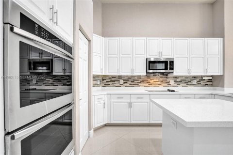 Casa en alquiler en Davie, Florida, 4 dormitorios, 259.01 m2 № 2043059 - foto 24