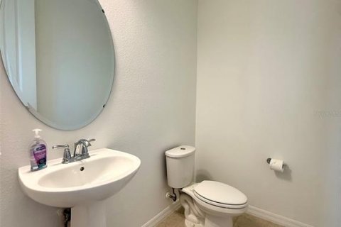 Снять в аренду таунхаус в Орландо, Флорида 7 комнат, 201.32м2, № 2156108 - фото 19