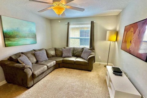 Casa en venta en Kissimmee, Florida, 6 dormitorios, 305.74 m2 № 1548060 - foto 7