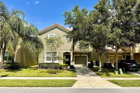 Casa en venta en Kissimmee, Florida, 6 dormitorios, 305.74 m2 № 1548060 - foto 1