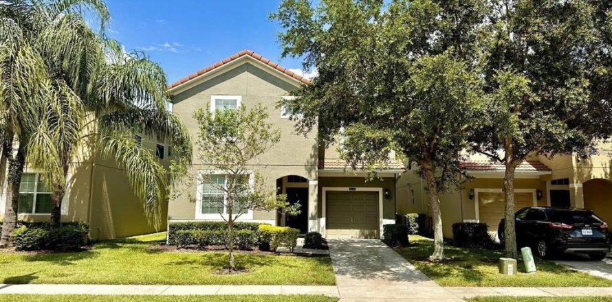 Casa en Kissimmee, Florida 6 dormitorios, 305.74 m2 № 1548060