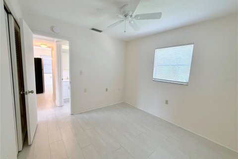 Villa ou maison à vendre à Saint Petersburg, Floride: 2 chambres, 66.89 m2 № 2209348 - photo 11