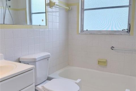 Villa ou maison à vendre à Saint Petersburg, Floride: 2 chambres, 66.89 m2 № 2209348 - photo 12