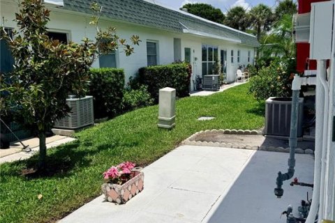 Villa ou maison à vendre à Saint Petersburg, Floride: 2 chambres, 66.89 m2 № 2209348 - photo 14