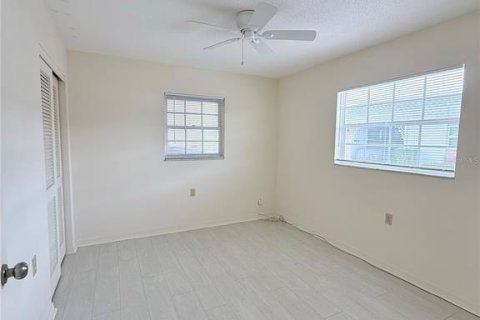 Villa ou maison à vendre à Saint Petersburg, Floride: 2 chambres, 66.89 m2 № 2209348 - photo 9