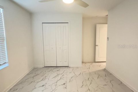 Casa en alquiler en Davenport, Florida, 5 dormitorios, 246.66 m2 № 1771875 - foto 13
