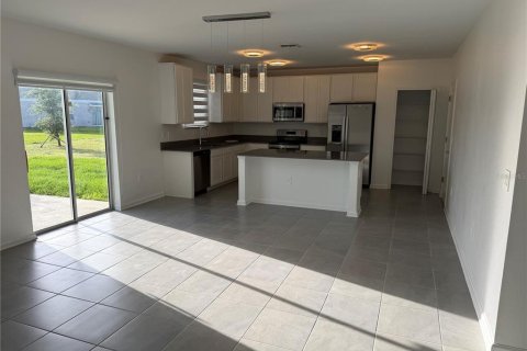 Casa en alquiler en Davenport, Florida, 5 dormitorios, 246.66 m2 № 1771875 - foto 11