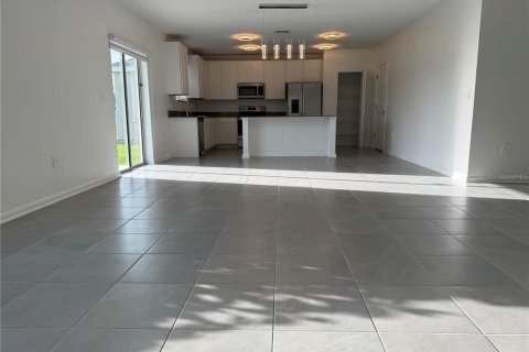 Casa en alquiler en Davenport, Florida, 5 dormitorios, 246.66 m2 № 1771875 - foto 10