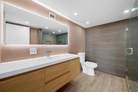Condo in Hallandale Beach, Florida, 2 bedrooms  № 2077631 - photo 6