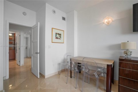 Condo in Sunny Isles Beach, Florida, 1 bedroom  № 1787255 - photo 16