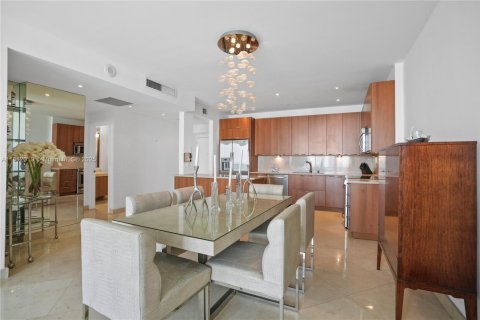 Condo in Sunny Isles Beach, Florida, 1 bedroom  № 1787255 - photo 9