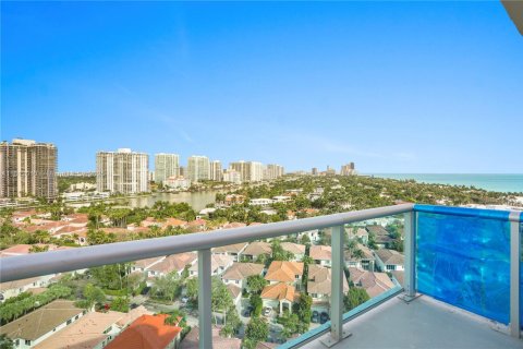 Condo in Sunny Isles Beach, Florida, 1 bedroom  № 1787255 - photo 29