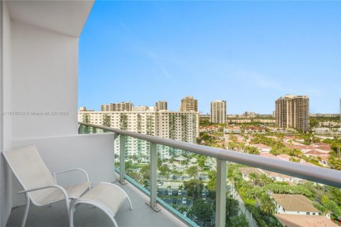 Condo in Sunny Isles Beach, Florida, 1 bedroom  № 1787255 - photo 28