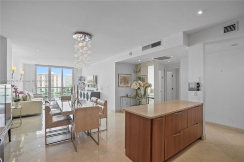 Condo in Sunny Isles Beach, Florida, 1 bedroom  № 1787255 - photo 7