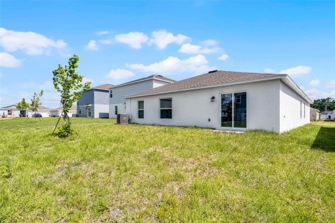 Villa ou maison à louer à Winter Haven, Floride: 4 chambres, 170.75 m2 № 2098257 - photo 8