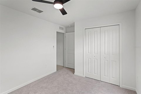Villa ou maison à louer à Winter Haven, Floride: 4 chambres, 170.75 m2 № 2098257 - photo 3