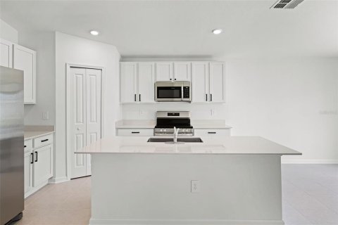 Villa ou maison à louer à Winter Haven, Floride: 4 chambres, 170.75 m2 № 2098257 - photo 23