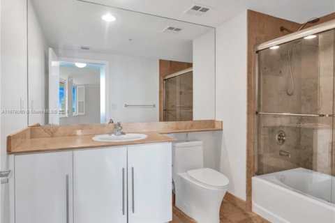 Copropriété à vendre à Miami, Floride: 2 chambres, 113.99 m2 № 1985205 - photo 9