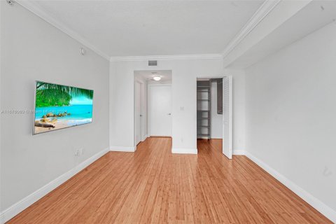 Copropriété à vendre à Miami, Floride: 2 chambres, 113.99 m2 № 1985205 - photo 6
