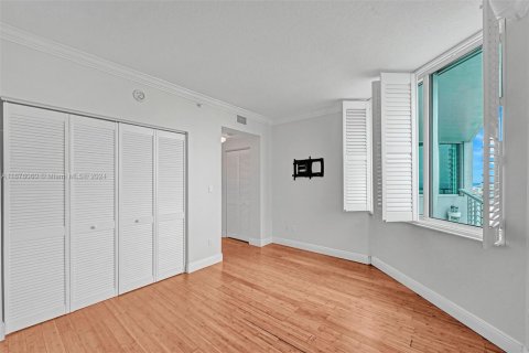 Copropriété à vendre à Miami, Floride: 2 chambres, 113.99 m2 № 1985205 - photo 13