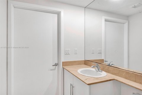 Copropriété à vendre à Miami, Floride: 2 chambres, 113.99 m2 № 1985205 - photo 18