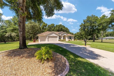 Casa en venta en Dunnellon, Florida, 3 dormitorios, 196.67 m2 № 1213216 - foto 1