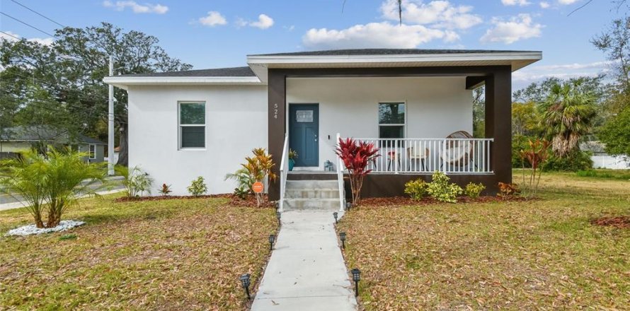 House in Tarpon Springs, Florida 3 bedrooms, 160.16 sq.m. № 1532010