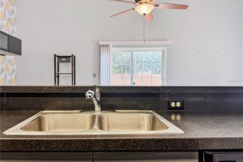 Townhouse in Altamonte Springs, Florida 3 bedrooms, 116.69 sq.m. № 1915155 - photo 15