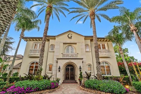 House in Lakeland, Florida 6 bedrooms, 774.8 sq.m. № 2203054 - photo 4