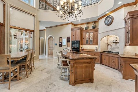 House in Lakeland, Florida 6 bedrooms, 774.8 sq.m. № 2203054 - photo 14