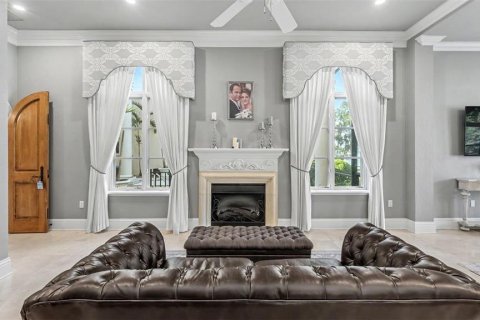 House in Lakeland, Florida 6 bedrooms, 774.8 sq.m. № 2203054 - photo 27