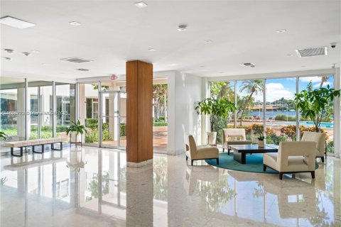 Купить кондоминиум в Бей-Харбор-Айлендс, Флорида 2 комнаты, 106.84м2, № 2005240 - фото 11